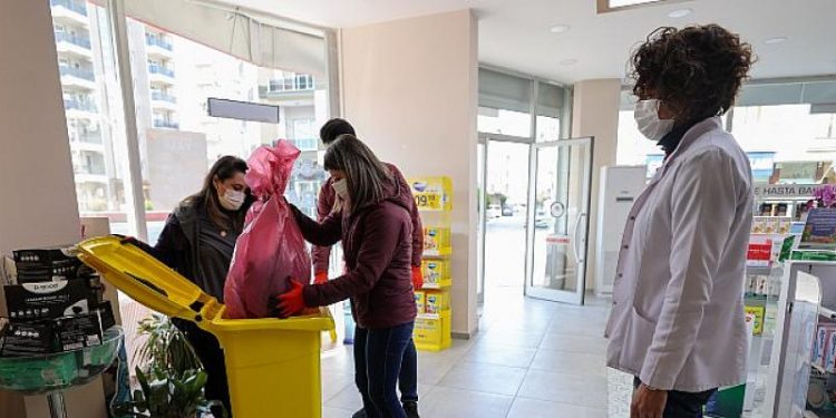Buca Belediyesi atık ilaçları topluyor
