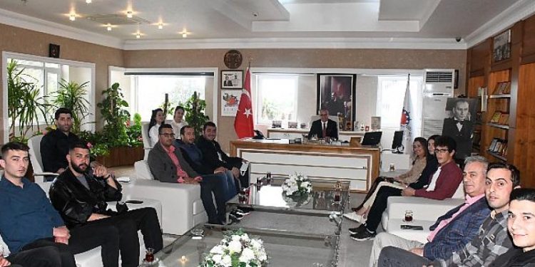 CHP Kemer Gençlik Kolları Kemer Belediyesinde