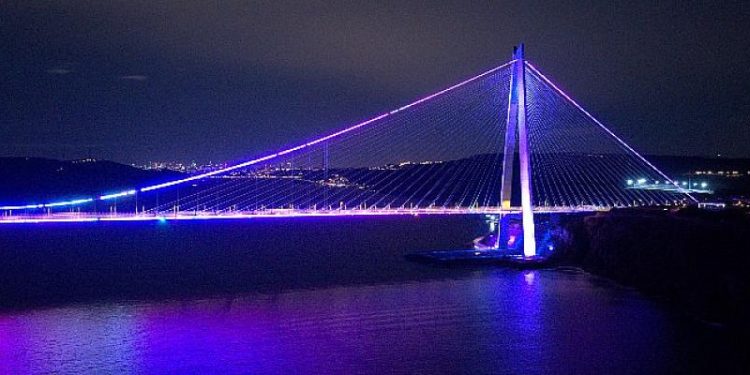 İstanbul’un Köprüleri Epilepsi İçin Mor Işık Yaktı