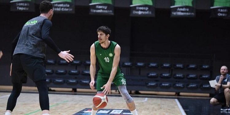 Manisa’nın Dev Adamları Zirvedeki Yerini Korumak İstiyor