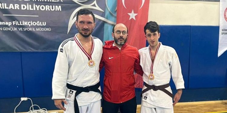 Nilüferli sporculardan 3 altın madalya