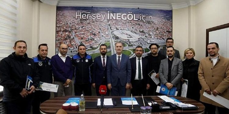 Projesi Onaylanan Personeller Ödüllerini Aldı