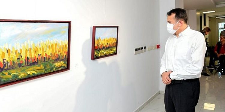 “Frekans B” sergisi açıldı