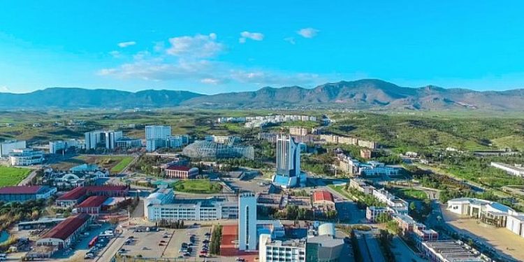 KKTC üniversitelerinin 2021’de yayımladığı bilimsel makalelerin yüzde 50,5’ini tek başına Yakın Doğu Üniversitesi üretti!