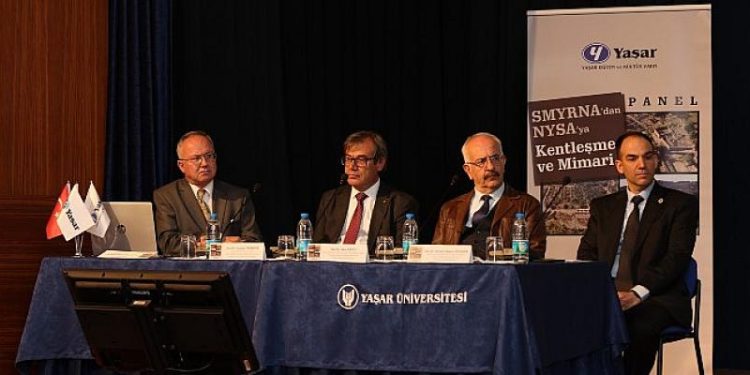 Yaşar Eğitim ve Kültür Vakfı tarafından düzenlenen “Smyrna’dan Nysa’ya Kentleşme ve Mimari” konulu arkeoloji paneli Yaşar Üniversitesi’nde gerçekleşti.