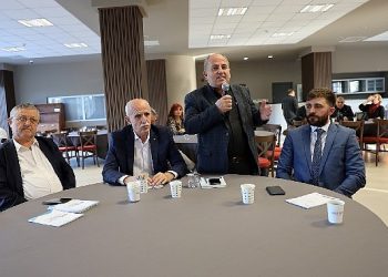 81 hemşeri derneği Büyükşehir’in çalıştayında buluştu