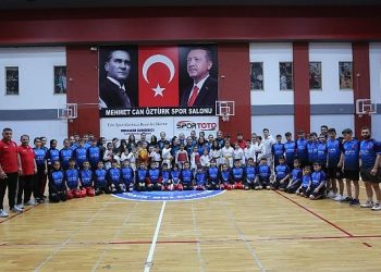 Canik Belediyesi’nden Sporculara Tam Destek