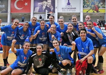 İzmir ekibinde hedef çeyrek final