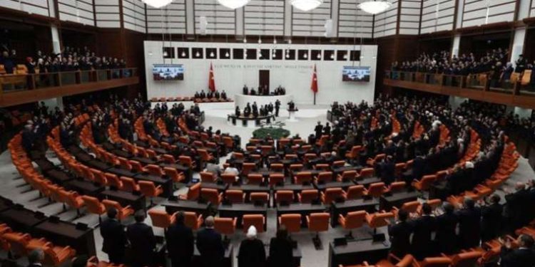 Son Dakika… Sezgin Tanrıkulu da aralarında: Fezlekeler Meclis’e ulaştı